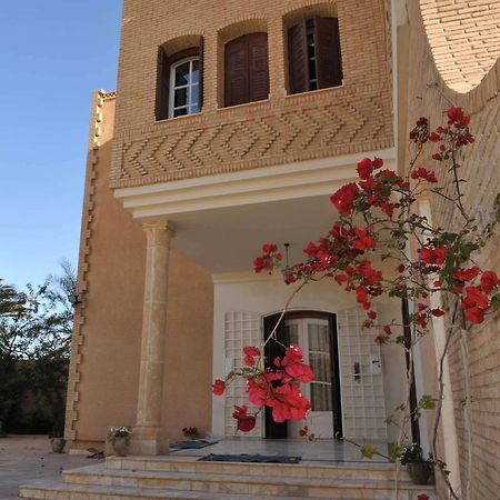 Maison D'Hotes Villa Fatima Tozeur Exterior foto