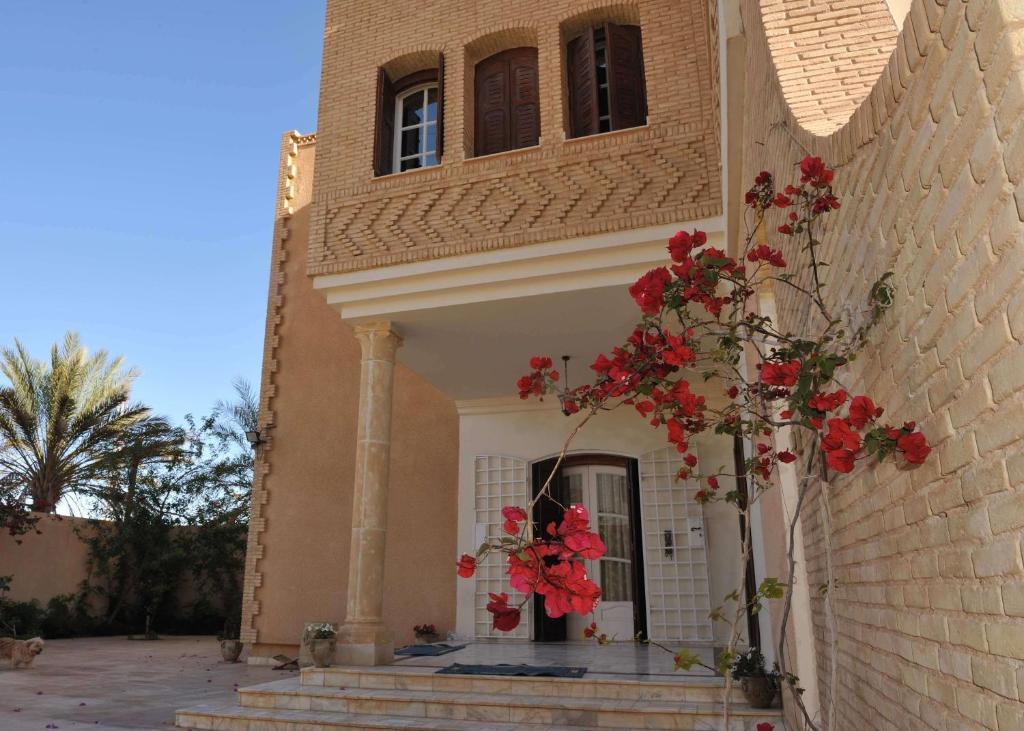 Maison D'Hotes Villa Fatima Tozeur Exterior foto